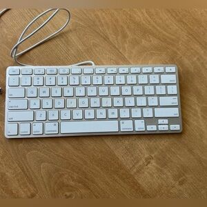 COPY - Apple keyboard USB